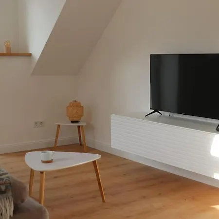 Helles Apartment Mit Balkon In Toplage! Verbandsgemeinde Verbandsgemeinde Traben-Trarbach Buitenkant foto