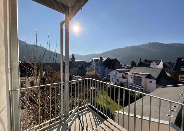Helles Apartment Mit Balkon In Toplage!